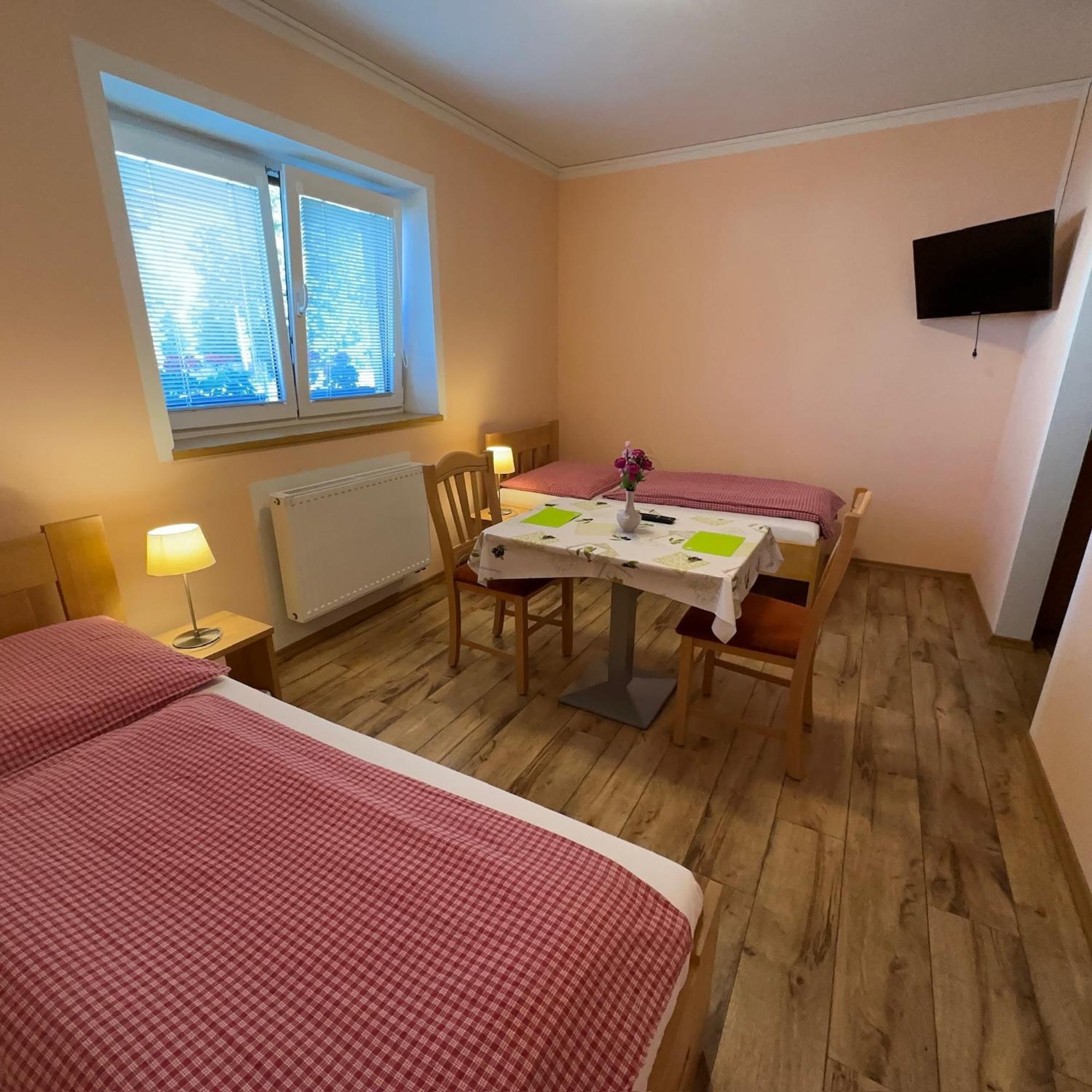 Pension Mijami Dolni Bukovsko ภายนอก รูปภาพ