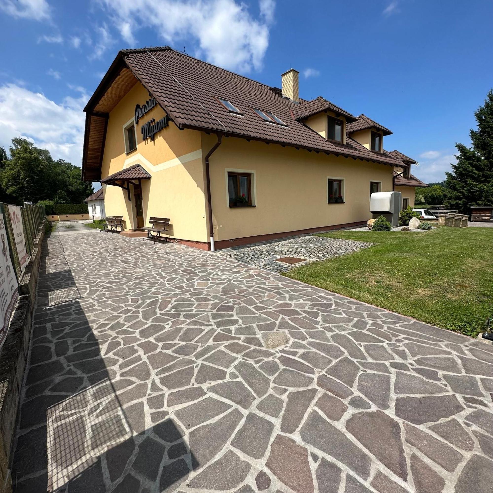 Pension Mijami Dolni Bukovsko ภายนอก รูปภาพ